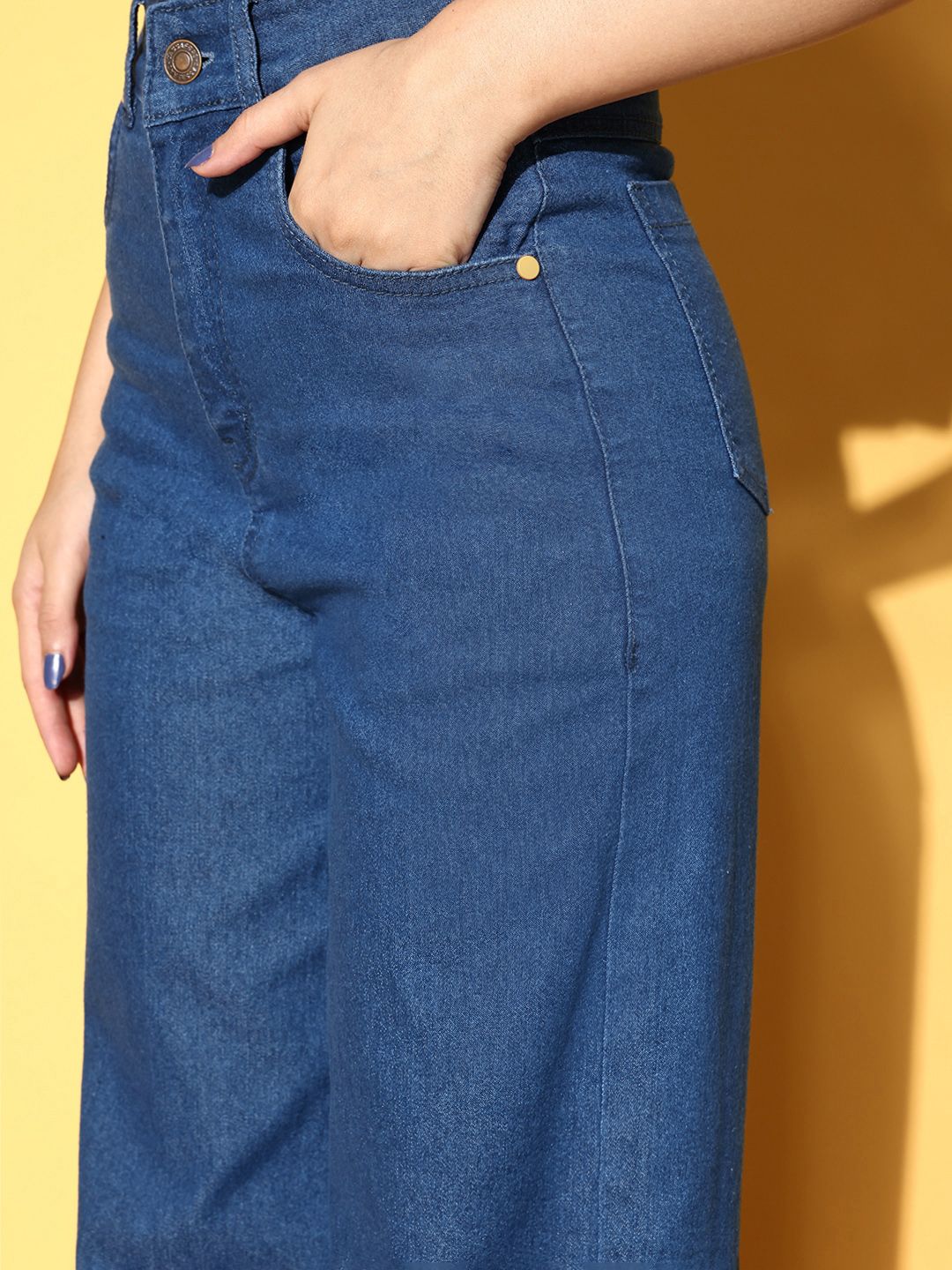 SASSAFRAS Women Blue High-Rise Straight Fit Stretchable Jeans