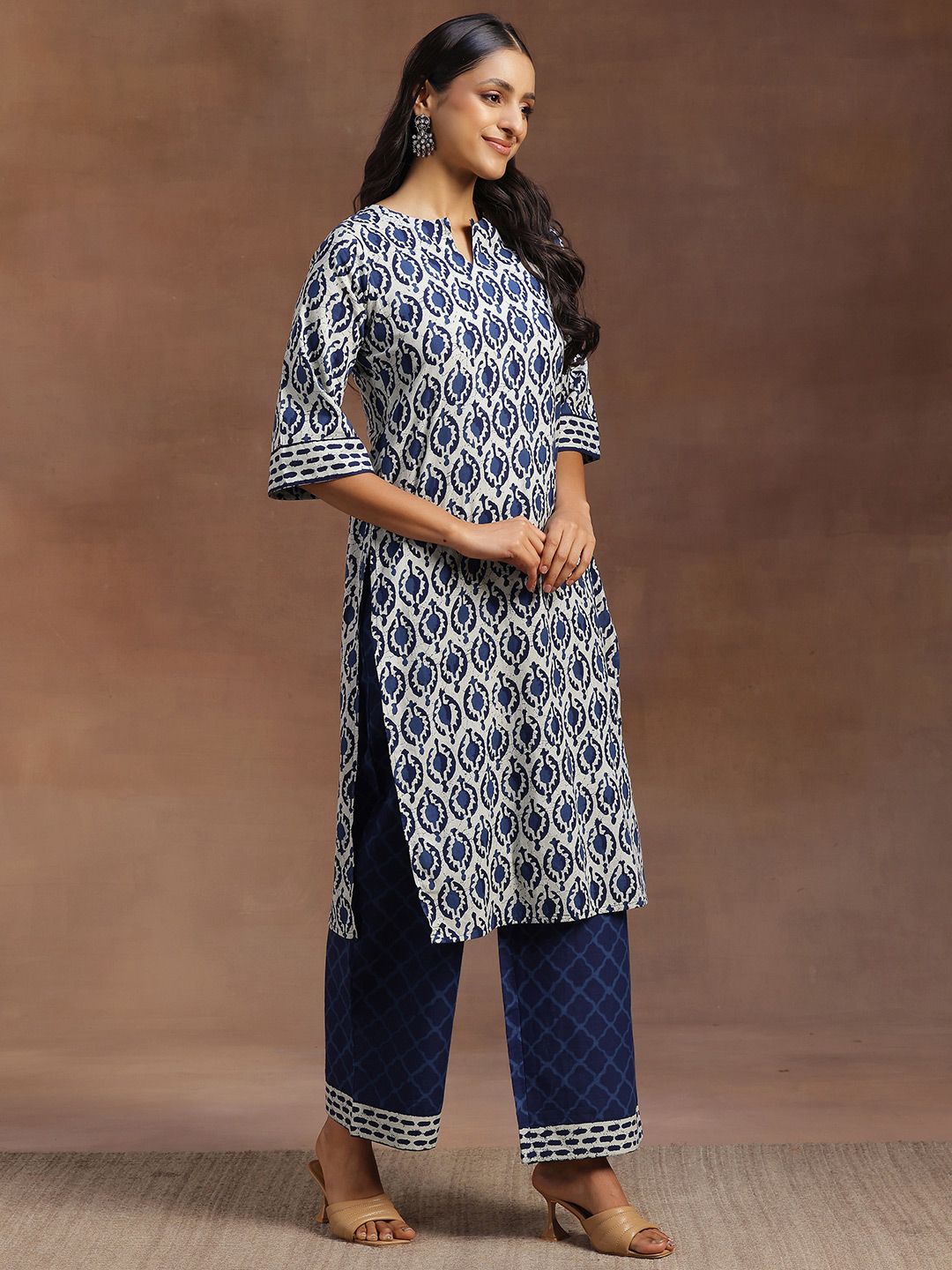 Libas Ethnic Motifs Printed Straight Pure Cotton Kurta with Palazzos & Dupatta