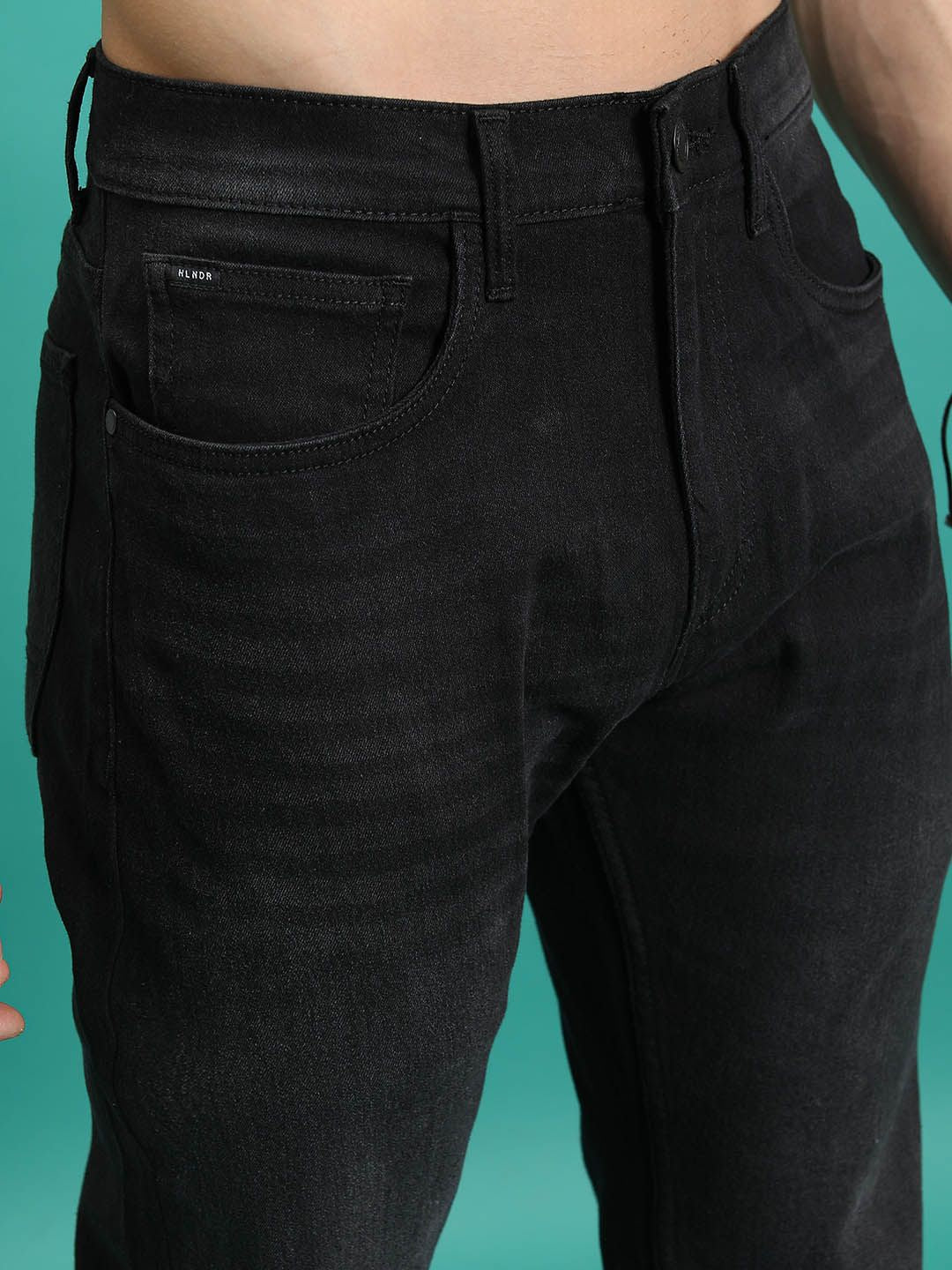 HIGHLANDER Men Black Bootcut Mid-Rise Light Fade Clean Look Stretchable Jeans