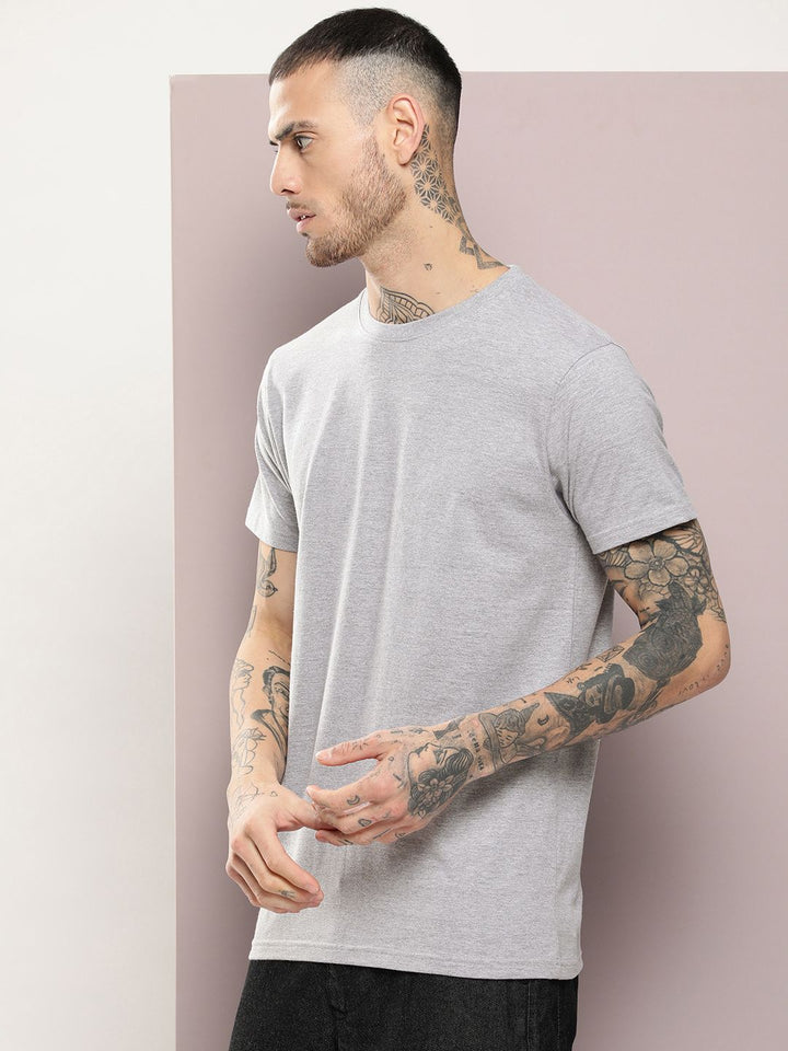 DILLINGER Men Solid Regular Fit T-shirt