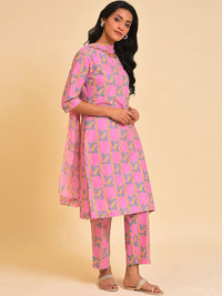 W Pink & Green & Yellow Floral Printed Pure Cotton Kurta With Trousers & Dupatta