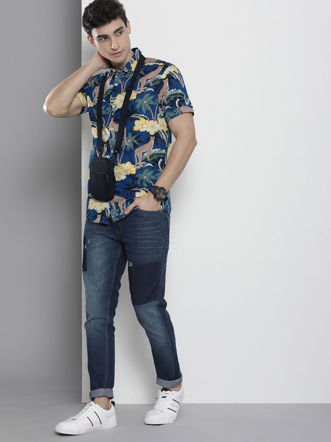 The Indian Garage Co Men Blue Regular Fit Printed Resortwear Shirt