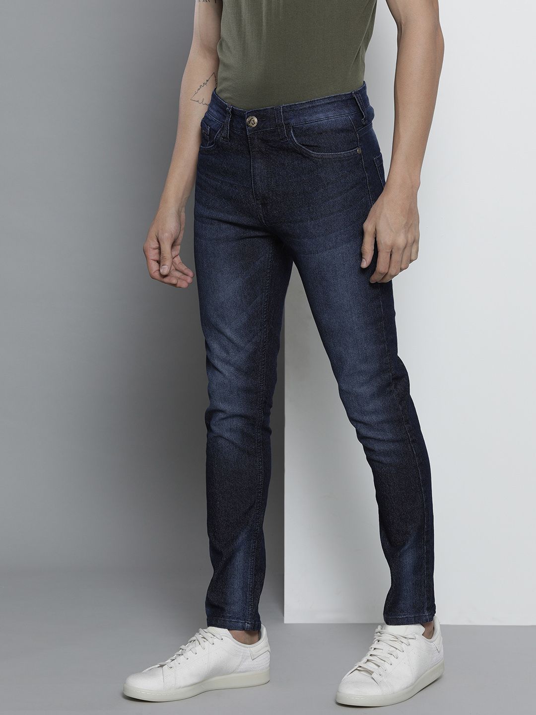 The Indian Garage Co Men Blue Slim Fit Light Fade Stretchable Jeans