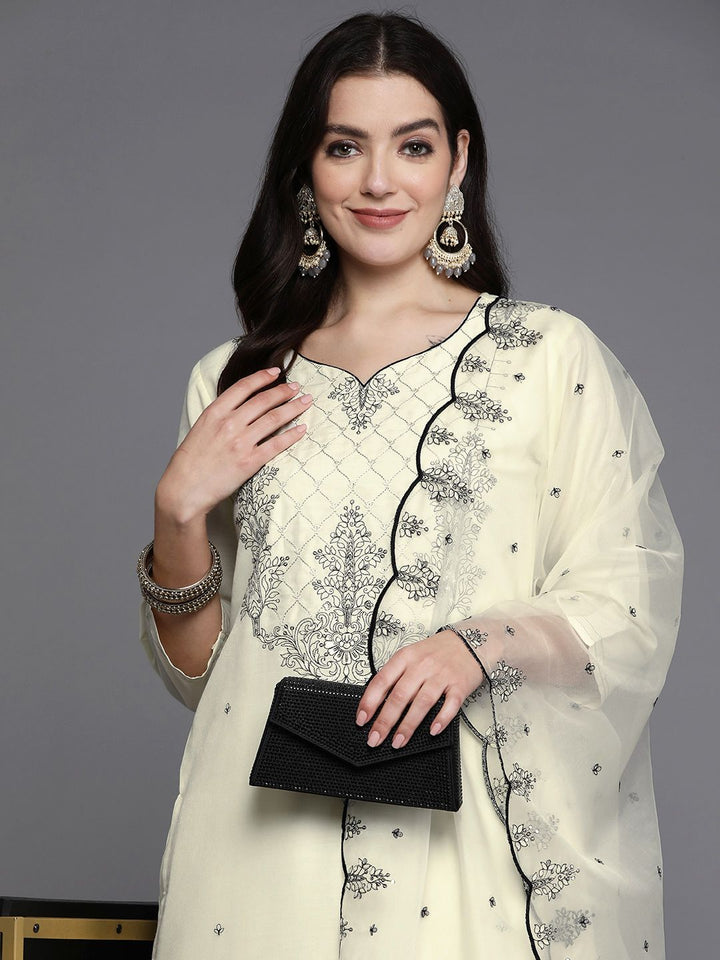 Indo Era Women Ethnic Motifs Embroidered Regular Thread Work Kurta with Trousers & Dupatta