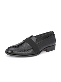 House of Pataudi Men Textured Formal Loafers