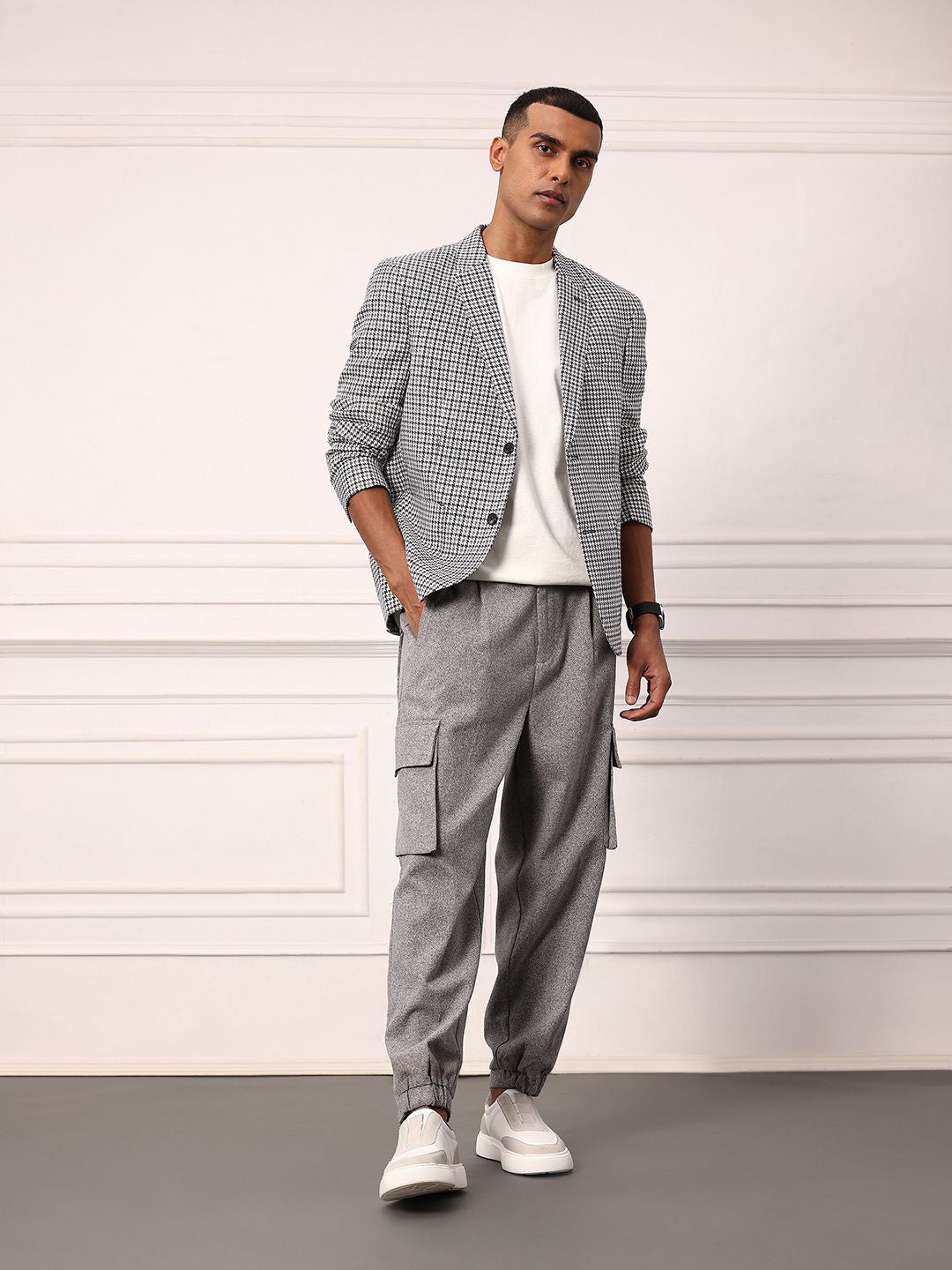 Mr Bowerbird Men Oversized Fit Pleated Cargos
