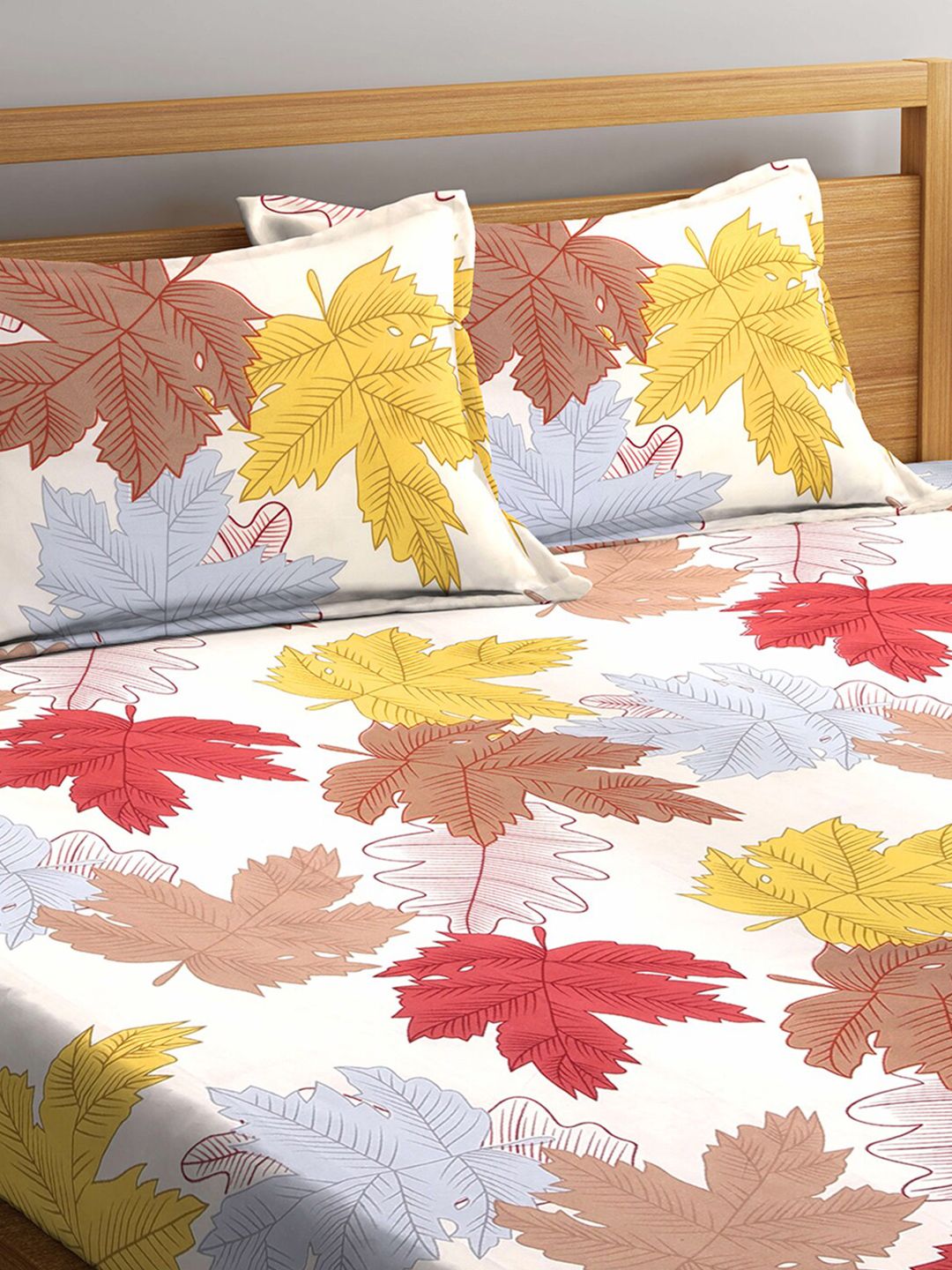 KLOTTHE White & Yellow Floral 300 TC 1 Double King Bedsheet with 2 Pillow Covers