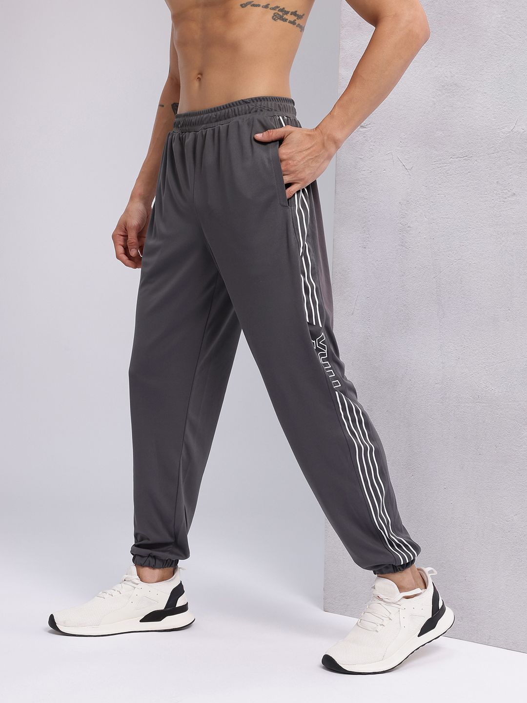 HRX by Hrithik Roshan Men Side Stripe Training Joggers