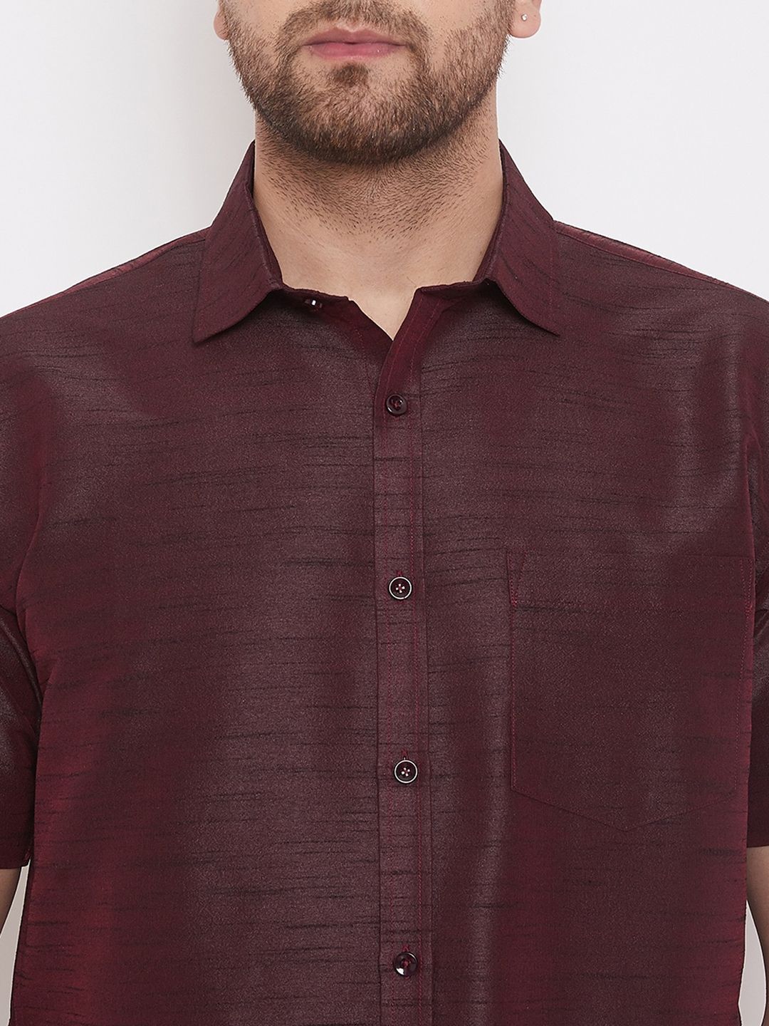 VASTRAMAY Men Burgundy Regular Fit Solid Casual Shirt