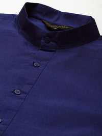 SOJANYA Men Blue Kurta with Churidar