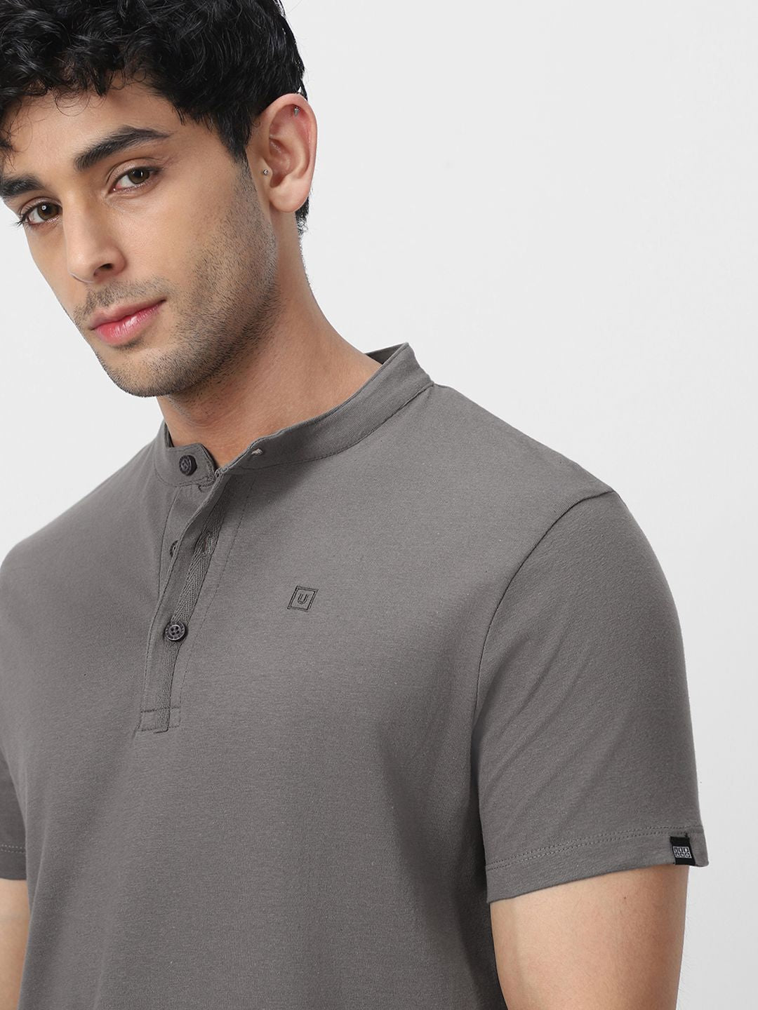 Urbano Fashion Men's Dark Grey Solid Mandarin Collar Slim Fit Half Sleeve Cotton T-Shirt