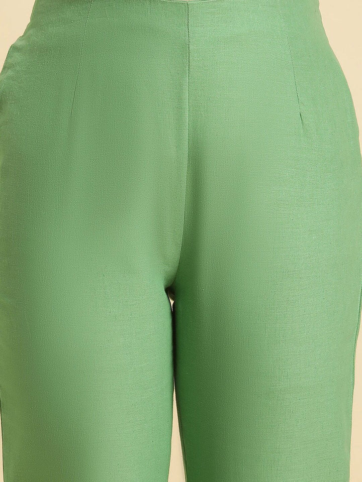 W Women Mid-Rise Slim Fit Trousers