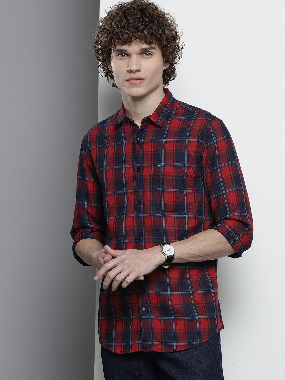 The Indian Garage Co Men Red & Navy Blue Checked Casual Shirt