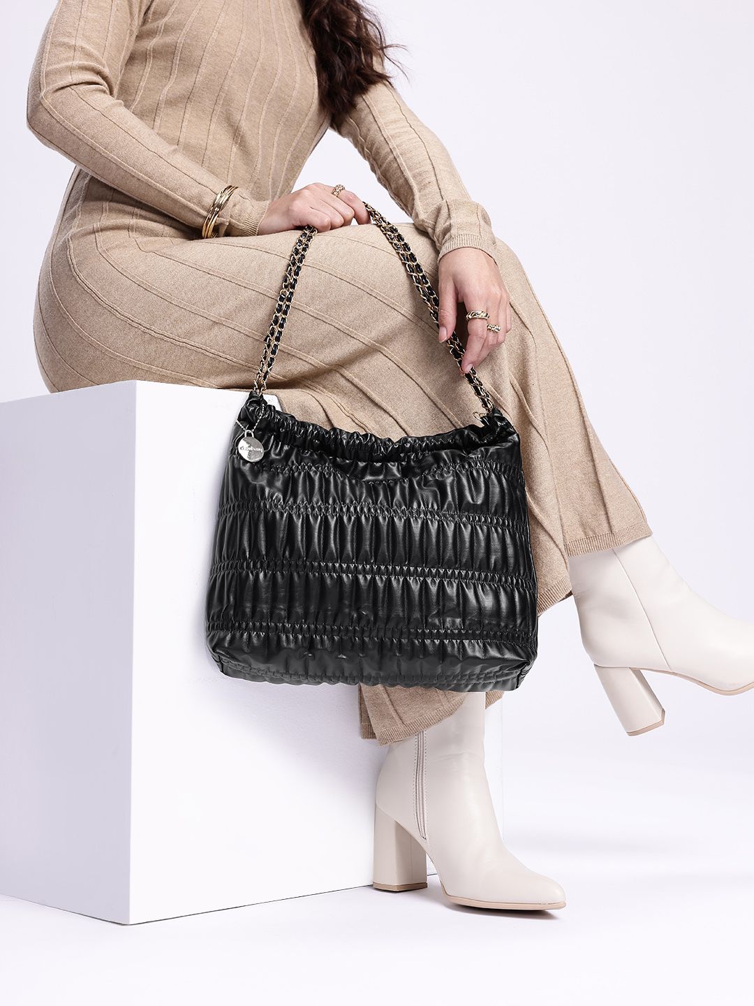 DressBerry Structured Shoulder Bag with Quilted & Pouch