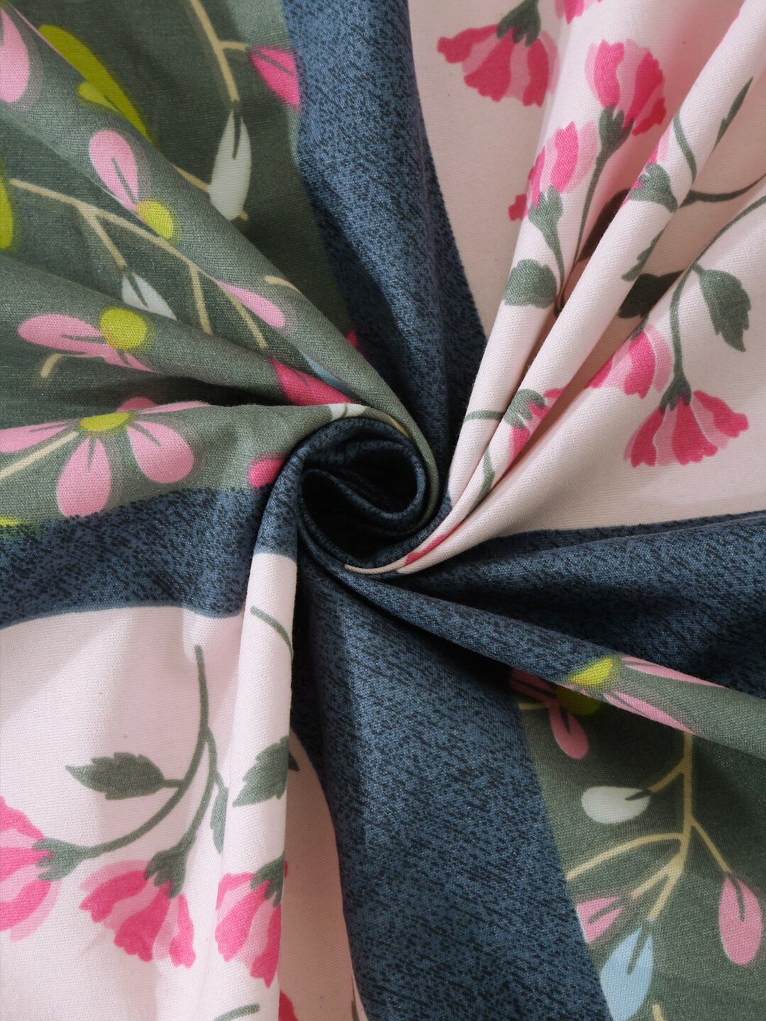 KLOTTHE Blue & Pink Floral Printed 300TC Fitted Double King Bedsheet With 2 Pillow Covers