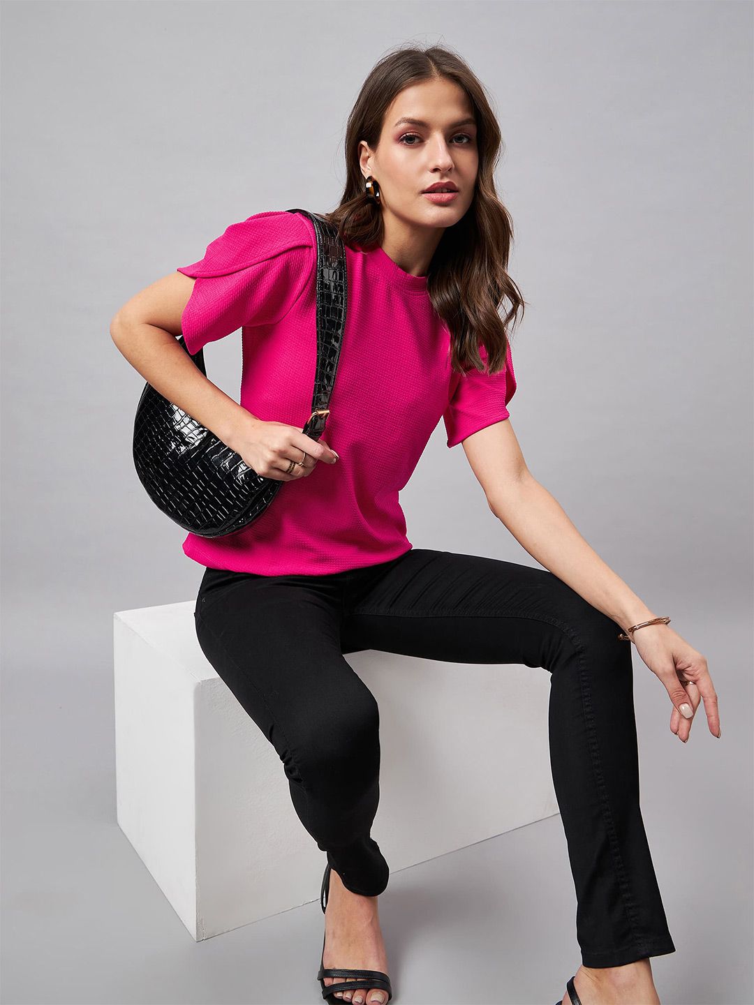 Style Quotient Fuchsia Textured Puff Sleeves Top
