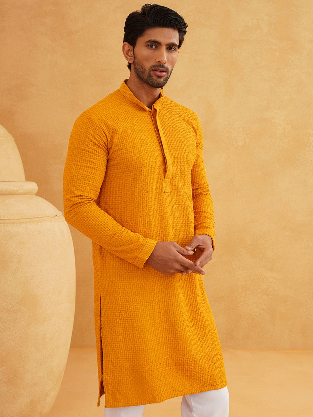 SOJANYA Geometric Embroidered Thread Work Pure Cotton Straight Kurta