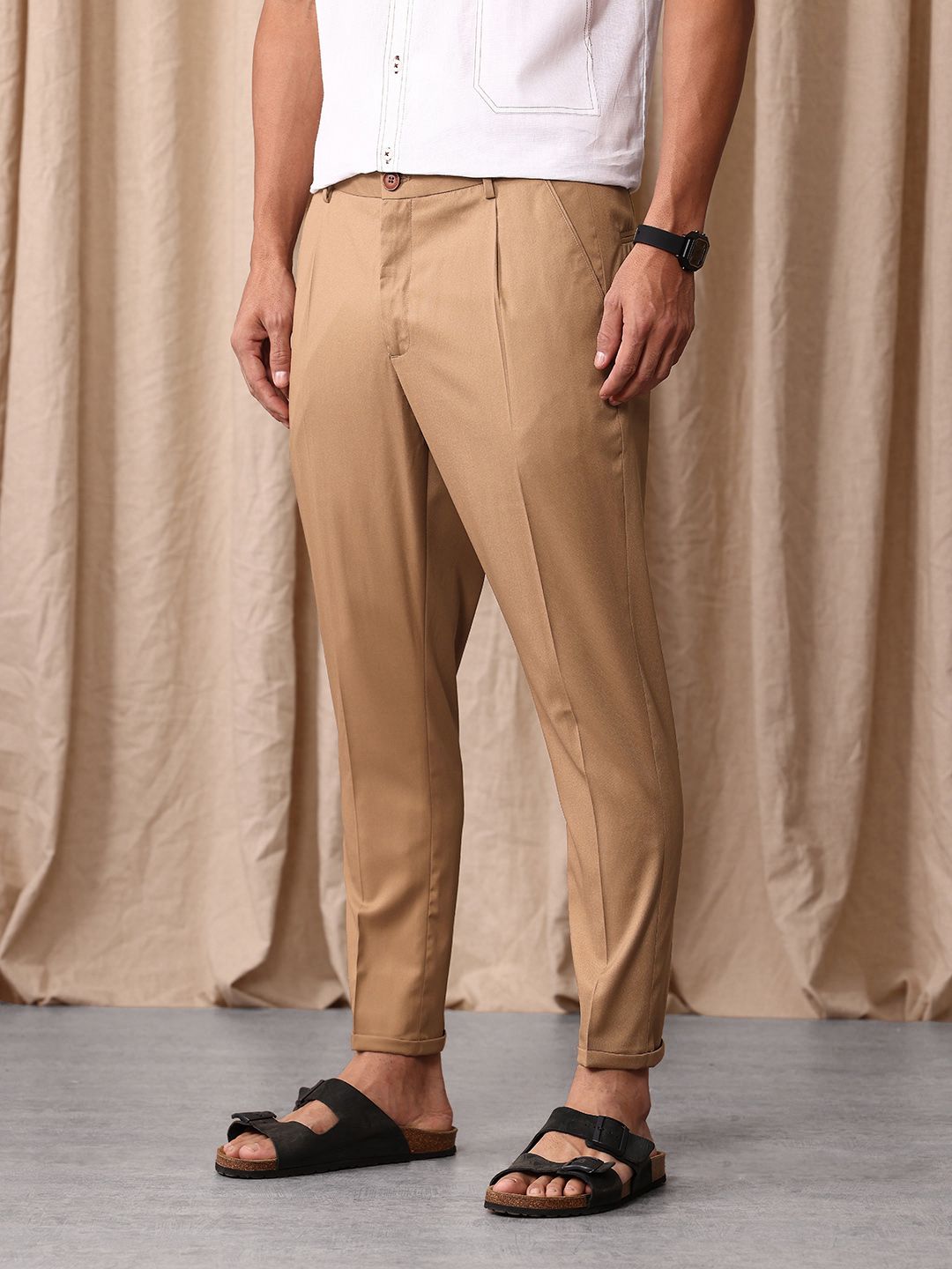 Mr Bowerbird Men Tailored Fit Vintage Pleated Trousers