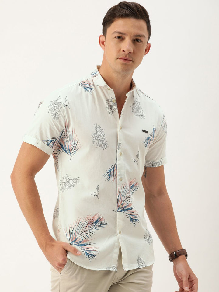 The Indian Garage Co Men Slim Fit Conversational Printed Resortwear Shirt