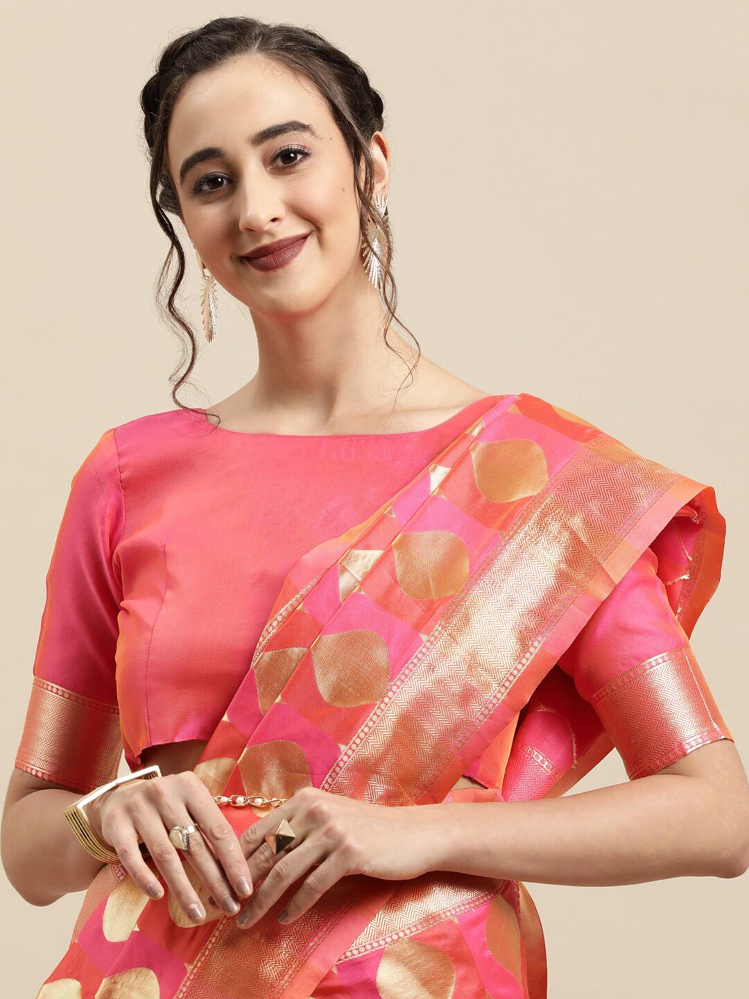 Saree mall Peach-Coloured & Gold-Toned Woven Design Zari Silk Blend Banarasi Sarees