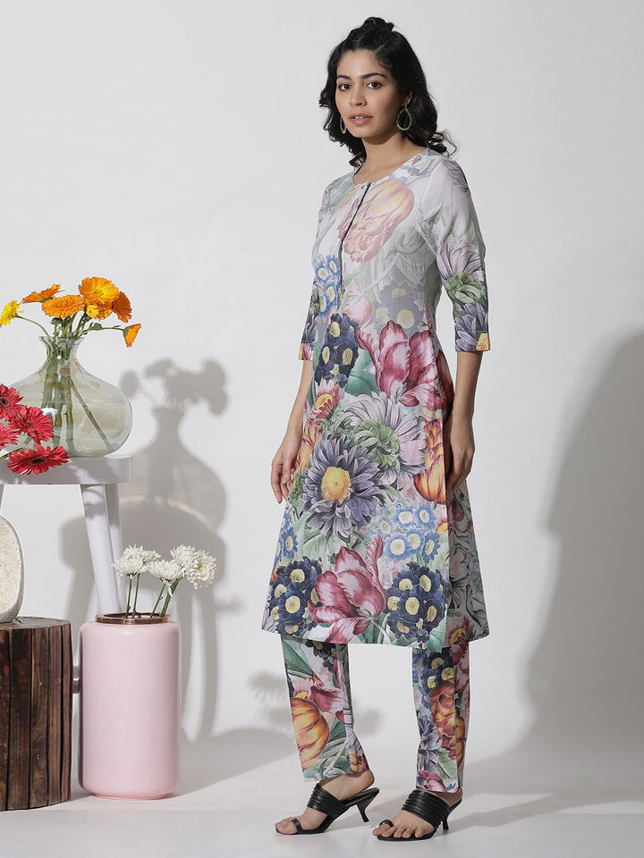 W Floral Printed Regular Pure Cotton Kurta With Trousers