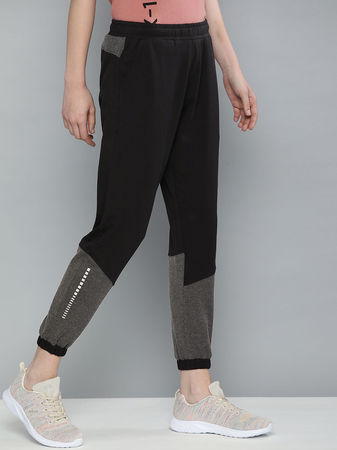 HRX By Hrithik Roshan Women Jet Black Colourblock Regular Fit Lycra Rapid-Dry Antimicrobial Training Joggers