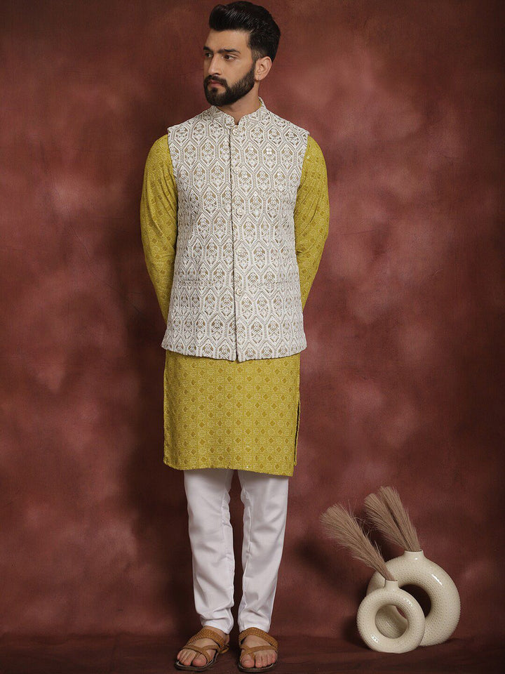Motif Etnik Hijau Anouk Bersulam Kurta Lurus Dengan Jaket Churidar & Nehru