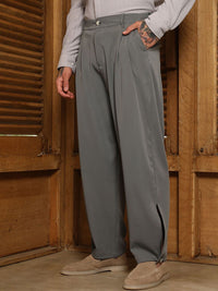 Campus Sutra Men Comfort Pleated Relaxed Fit Trousers