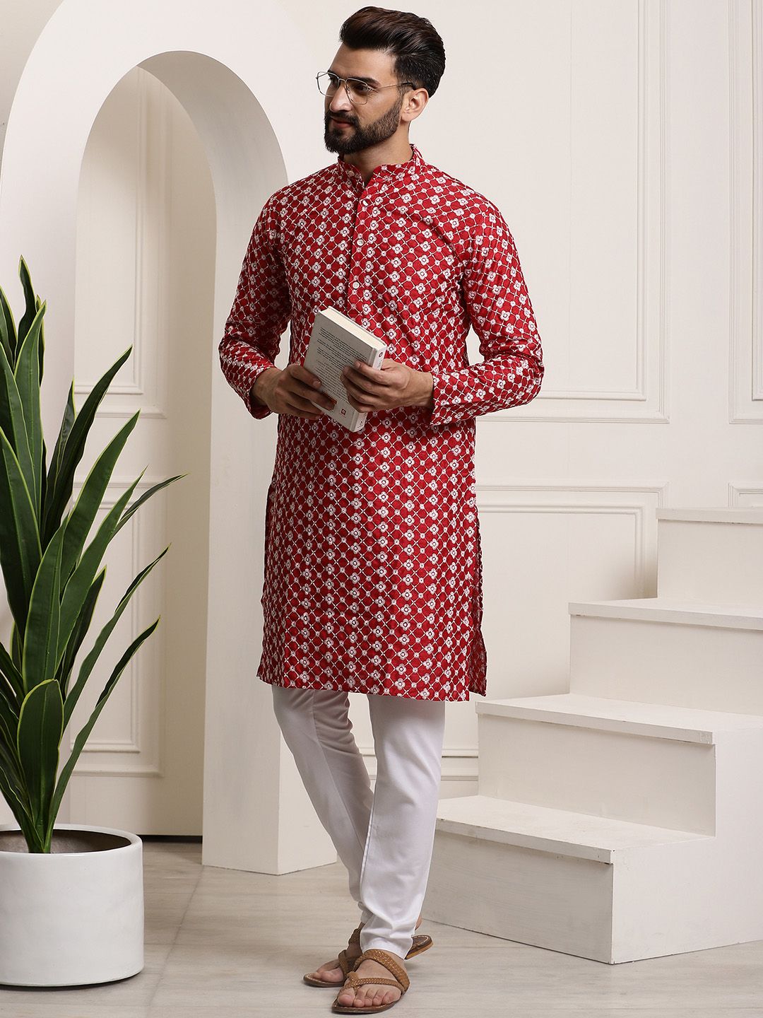 SOJANYA Men Maroon & White Ethnic Motifs Embroidered Kurta