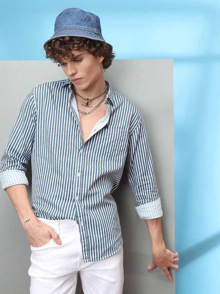 The Indian Garage Co Men Blue & White Slim Fit Striped Casual Shirt