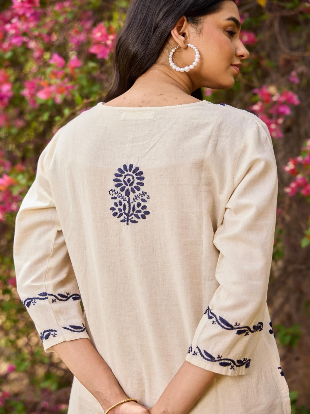 House of Chikankari Women Off White Cotton Chikankari Embroidered Kurta