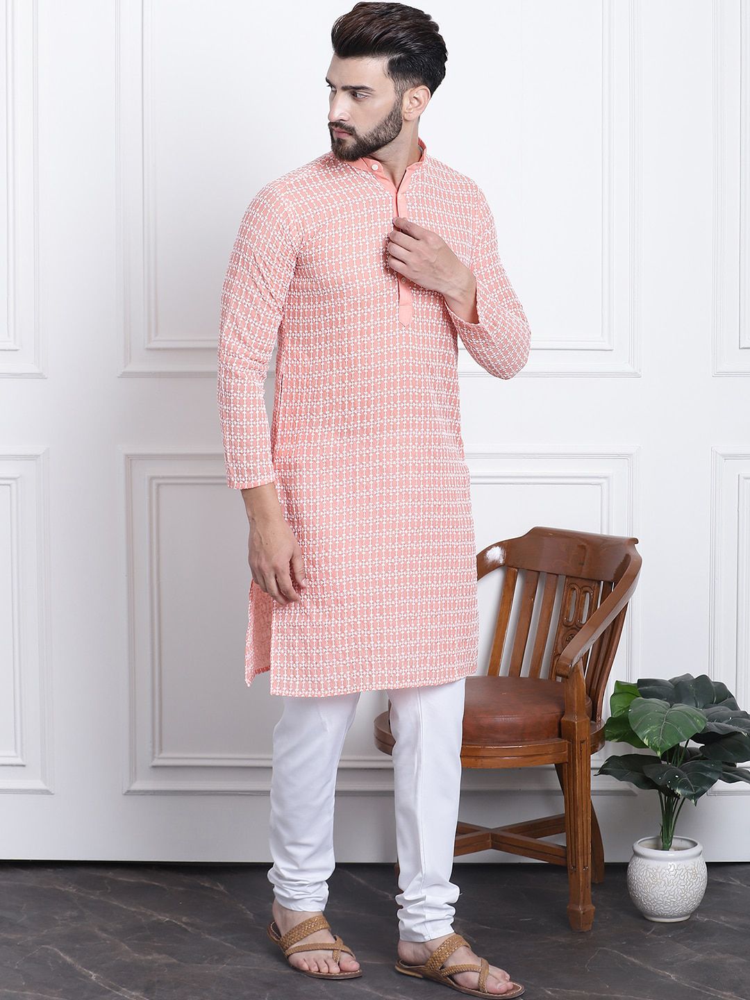 SOJANYA Floral Embroidered Regular Thread Work Pure Cotton Kurta with Churidar