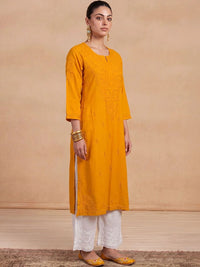 Rumah Wanita Chikankari Motif Etnik Bersulam Kurta Chikankari