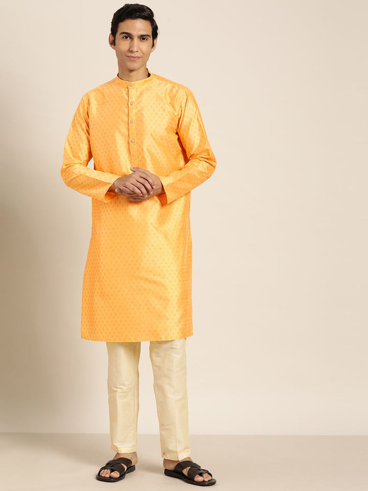 SOJANYA Kurta Campuran Sutera Bercetak Motif Etnik
