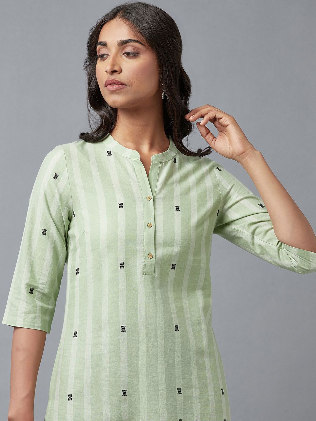 W Women Green Geometric Kurta