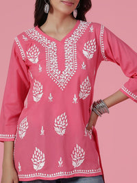 House of Chikankari Women Peach Cotton Chikankari Embroidered Kurta