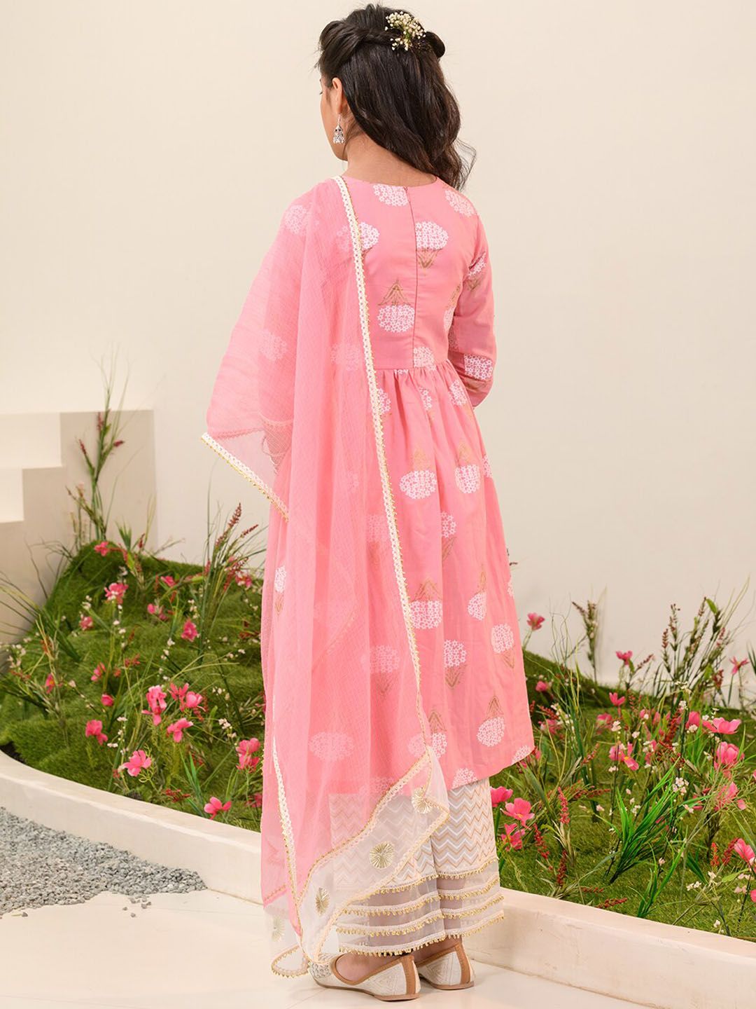 pspeaches Girls Floral Printed Regular Pure Cotton Kurta with Trousers & Dupatta