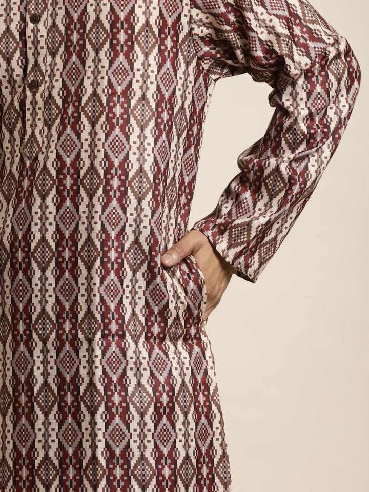 SOJANYA Men Maroon & Brown Pure Cotton Geometric Printed Kurta
