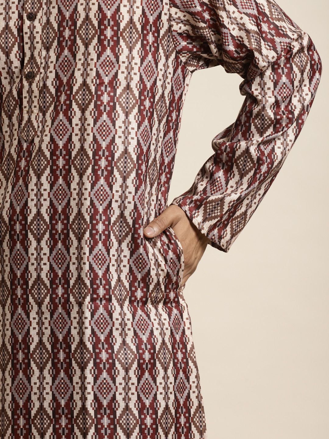 SOJANYA Men Maroon & Brown Pure Cotton Geometric Printed Kurta