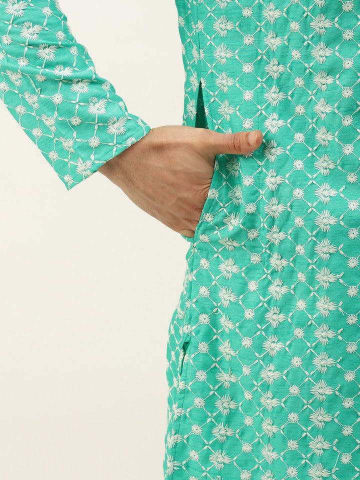 SOJANYA Kurta Sulam Chikankari Biru Lelaki dengan Jaket Churidar & Nehru