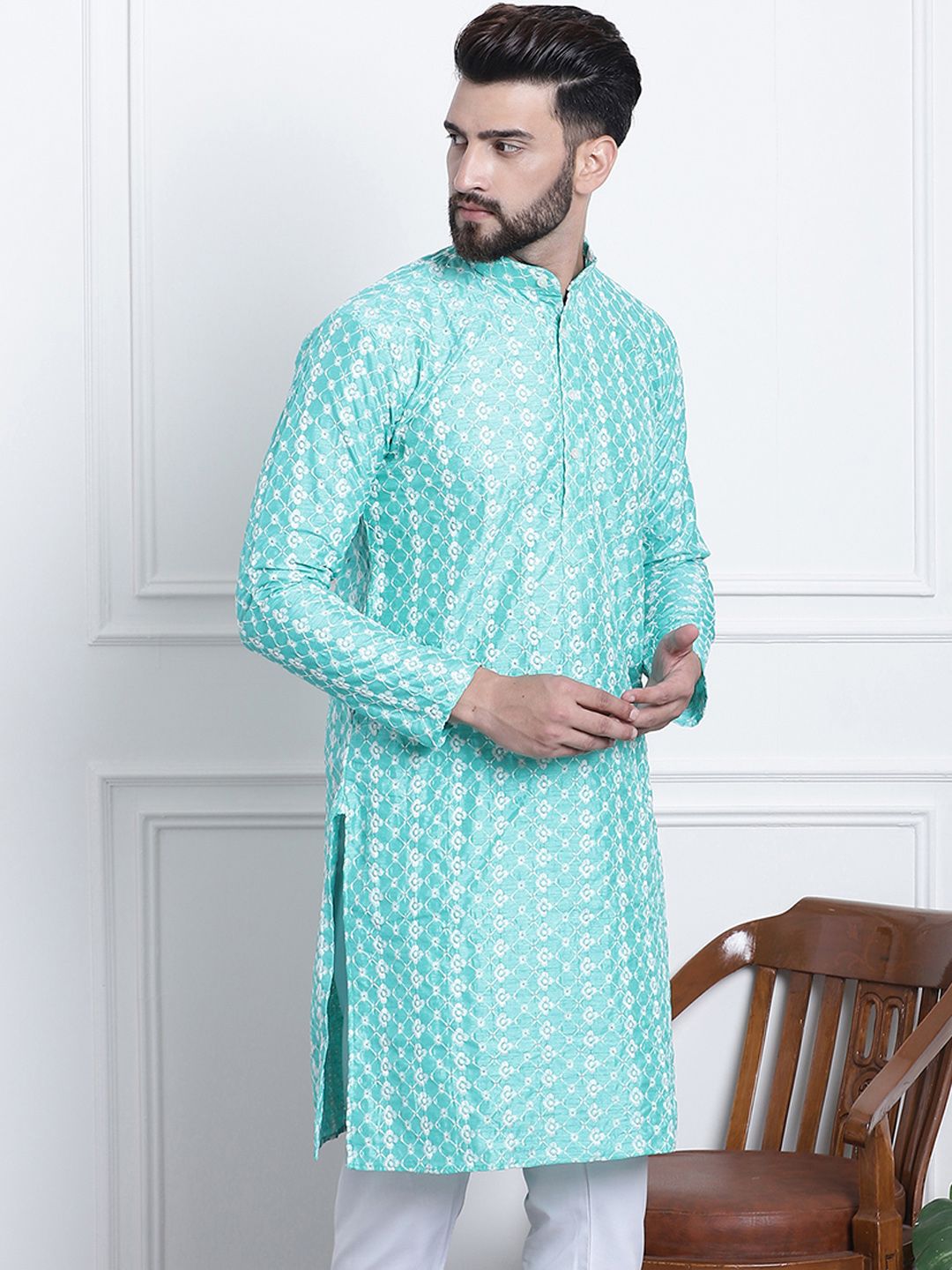 SOJANYA Men Sea Green & White Ethnic Motifs Embroidered Kurta