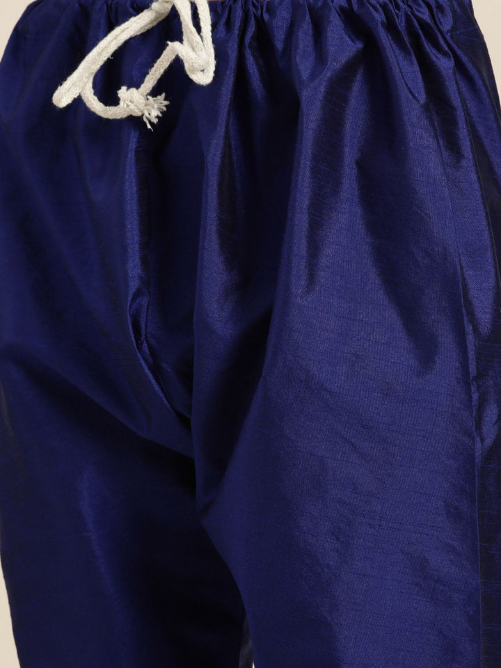 SOJANYA Men Blue Ethnic Motifs Embroidered Kurta with Churidar