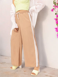 DressBerry Women Street Savvy Bold Lines High-Rise Parallel Trousers