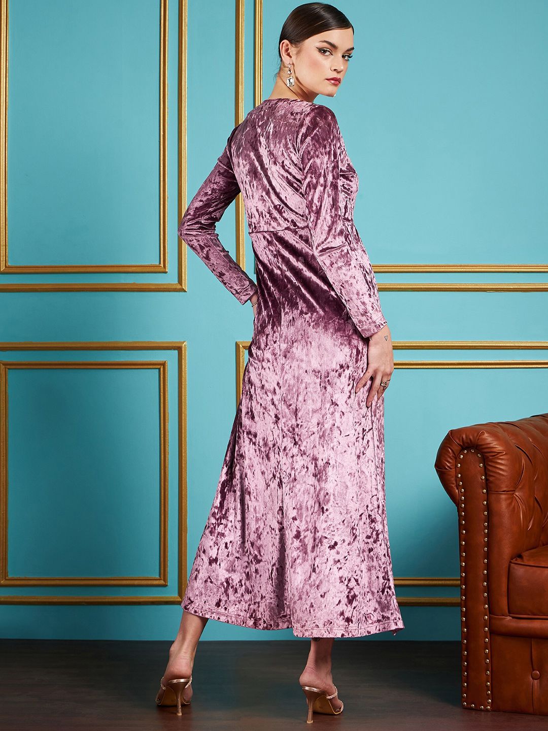 SASSAFRAS Pink V-Neck Velvet A-Line Midi Dress