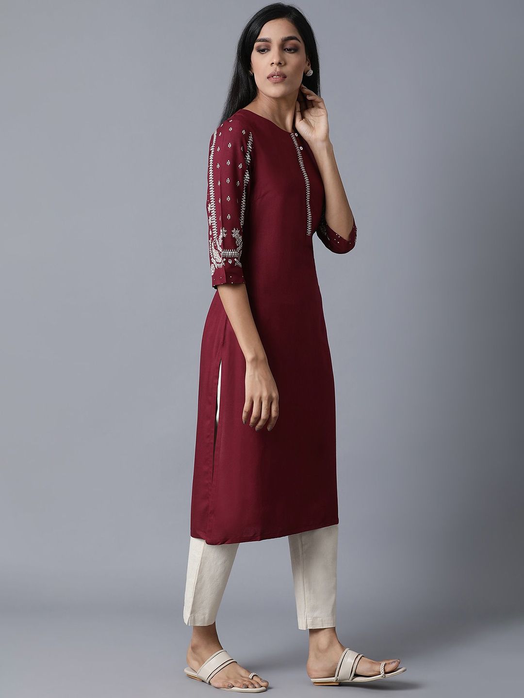 W Yoke Design Keyhole Neck Floral Printed Straight Kurta