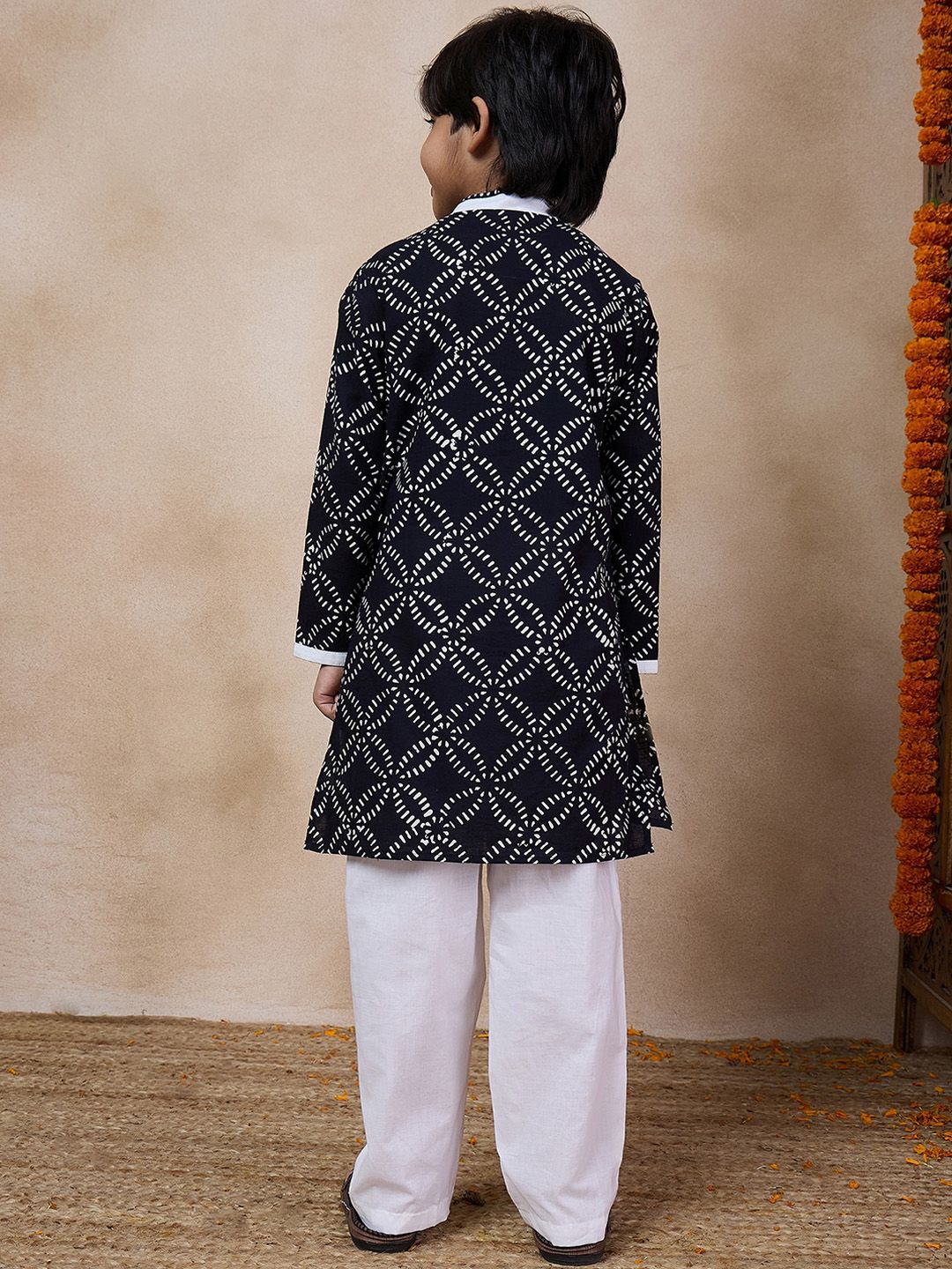 pspeaches Boys Ethnic Motifs Printed Mandarin Collar Kurta with Pyjamas