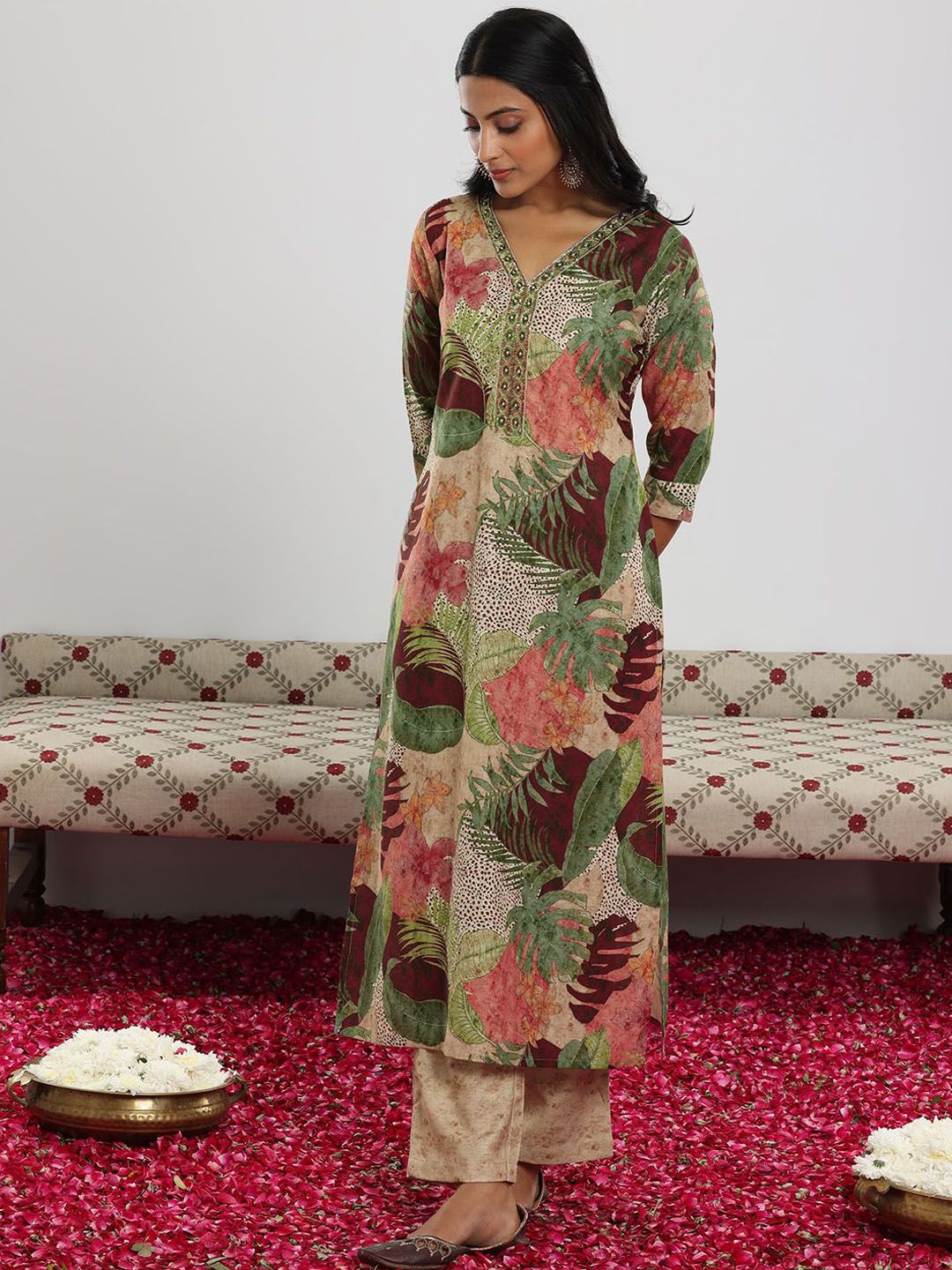Libas Grren and Pink Floral Printed Beads and Stones Linen Kurta with Trouser & Dupatta