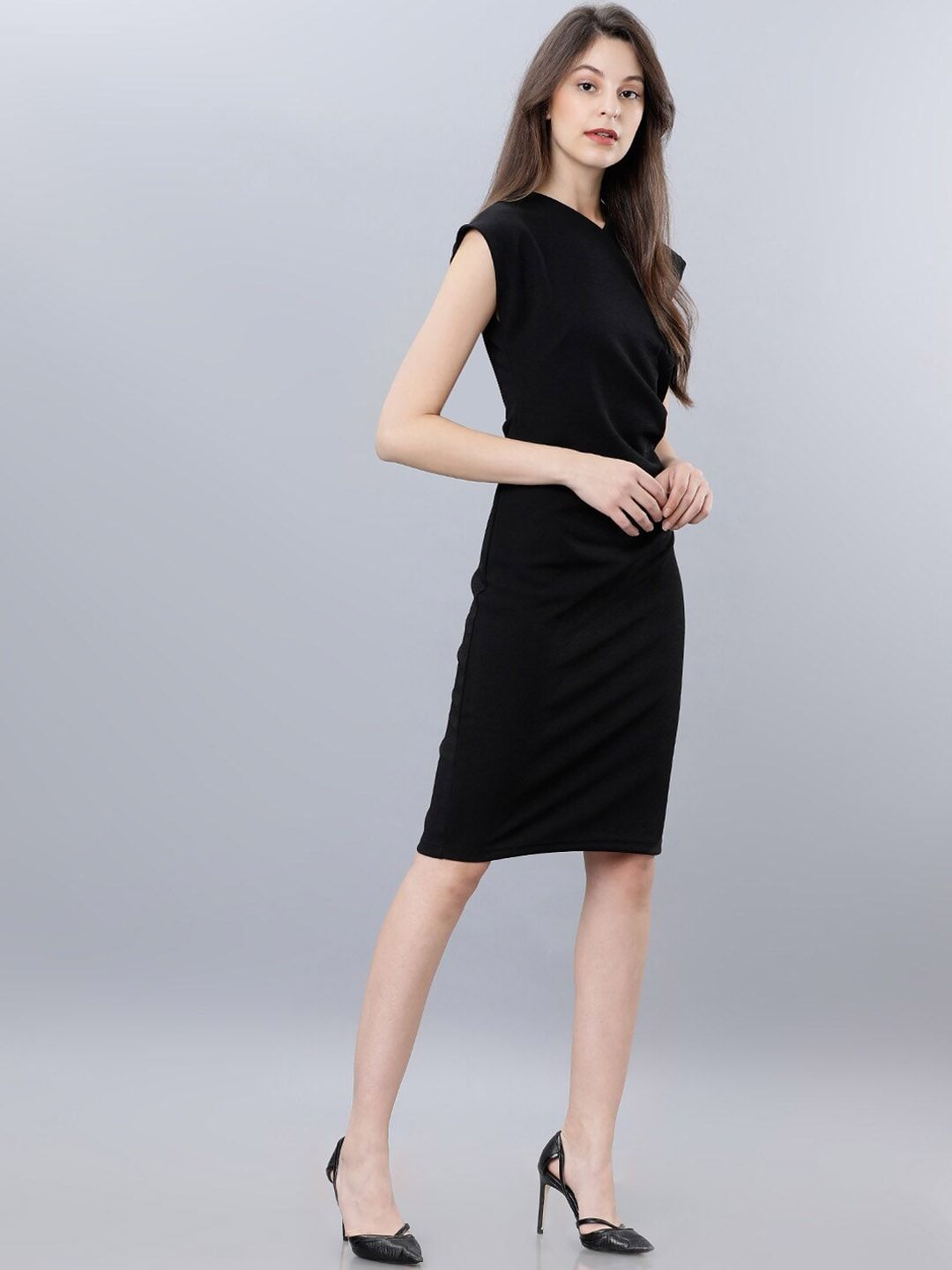 CHIC BY TOKYO TALKIES Women Black Solid Wrap Dress