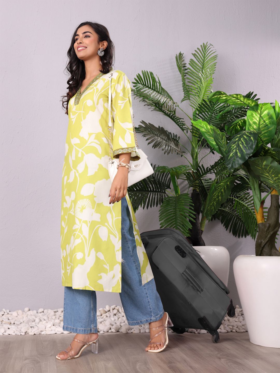 Varanga Women Floral Printed Flared Sleeves Sequinned Kurta