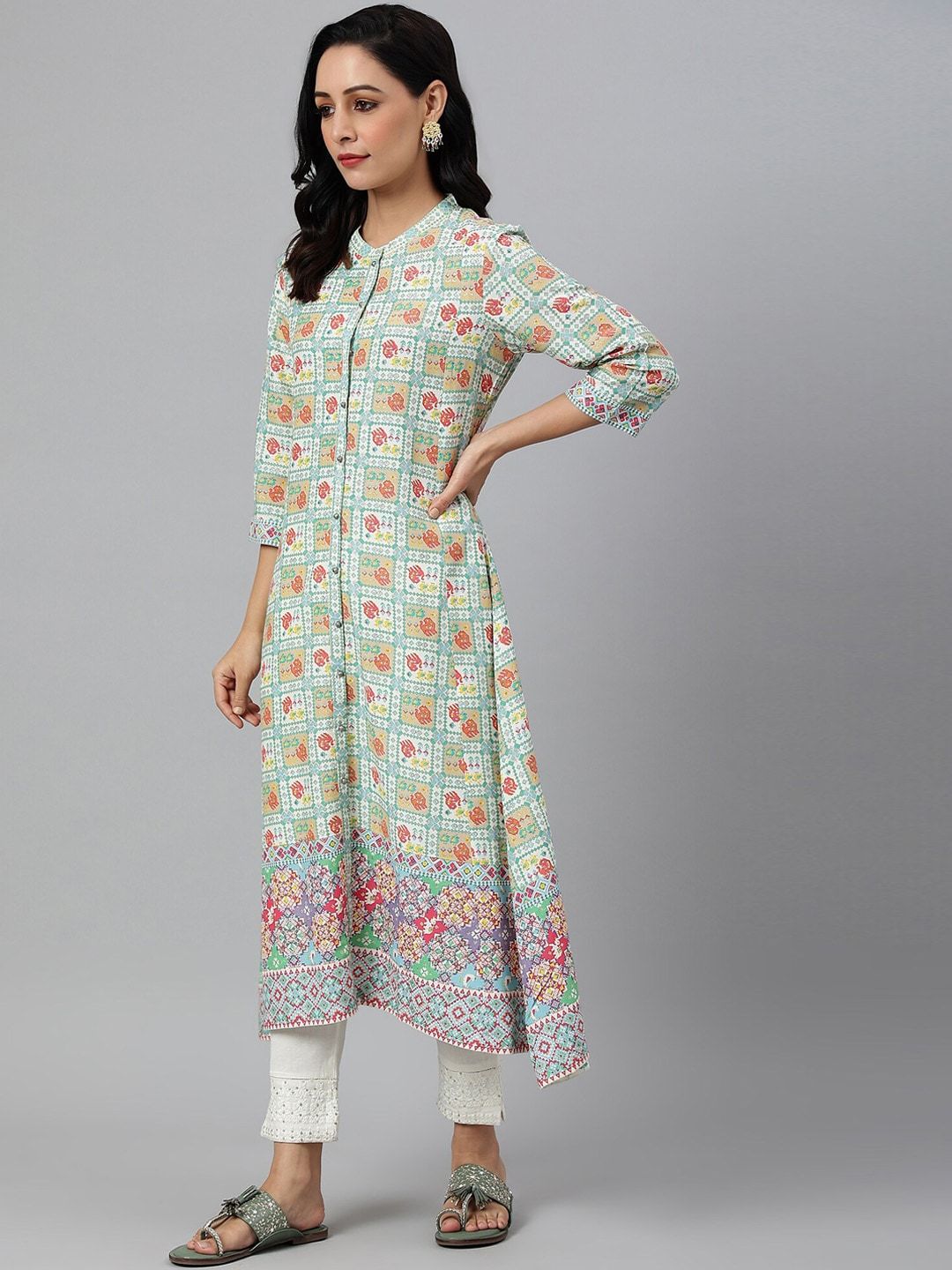 W Women Sea Green & White Ethnic Motifs Printed Kurta